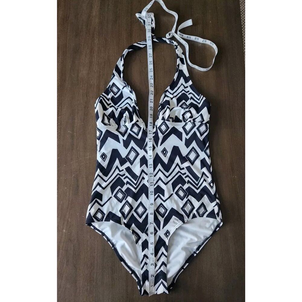 Moontide V Wire Low Front Swimsuit Black & White Geometric Halter Size 10 - Picture 7 of 9